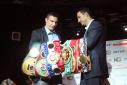 Братья Виталий и Владимир Кличко стали первыми чемпионами мира по боксу в супертяжелом весе из представителей бывшего СССР