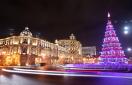 Новогодняя елка на площади Азнефть в Баку