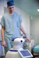 Осмотр пациентов с помощью робота проводят в московском госпитале