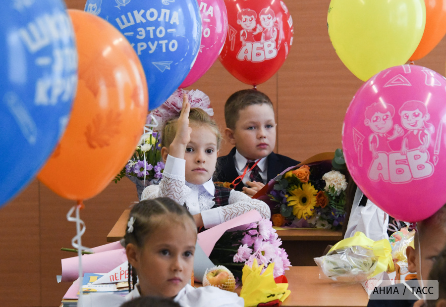 Вместо звонков с 1 сентября в школах России зазвучат мелодии современных и советских авторов