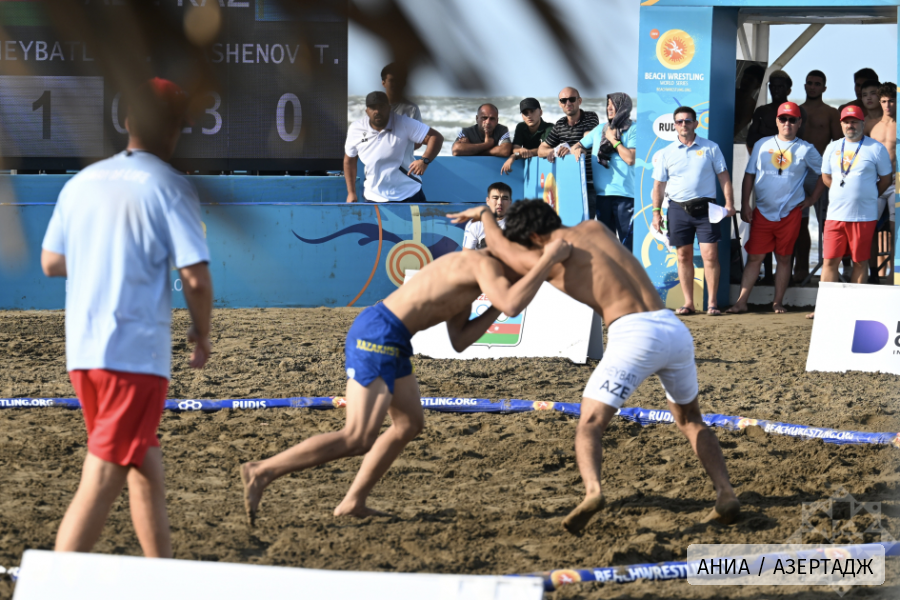 Азербайджанские пляжные борцы завоевали восемь медалей на чемпионате мира